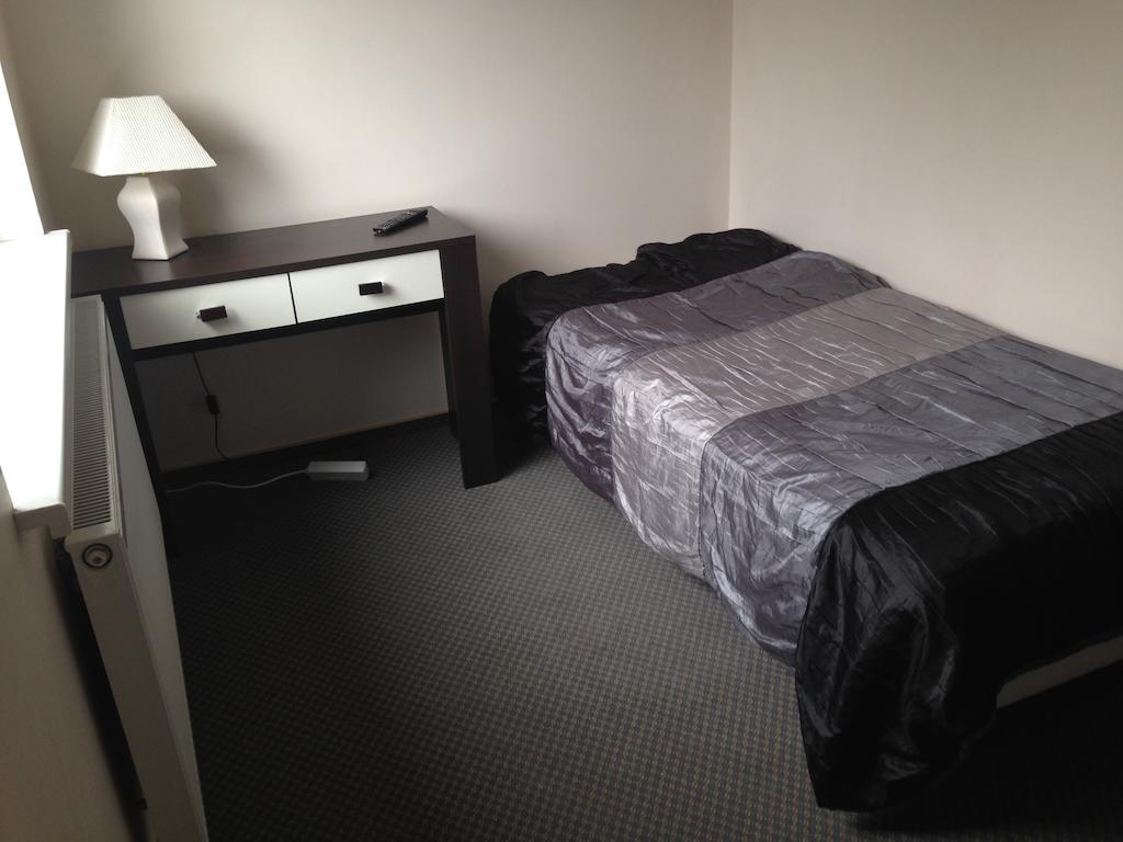 Luka Hotel Marijampole Room photo